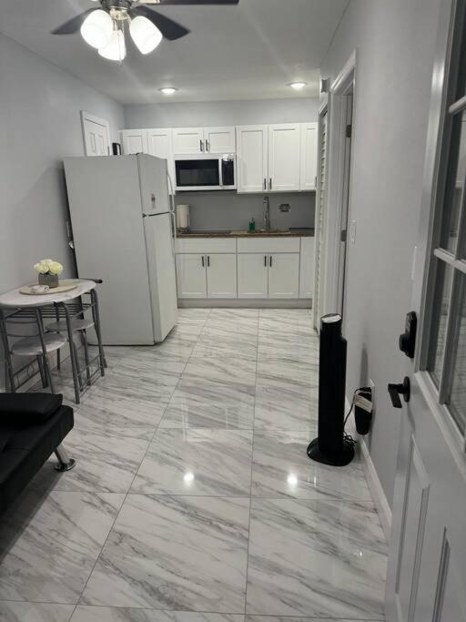 Great Apartment In Valrico Экстерьер фото