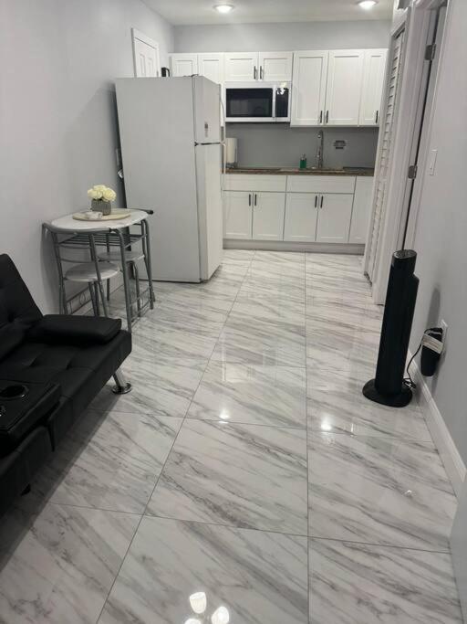 Great Apartment In Valrico Экстерьер фото